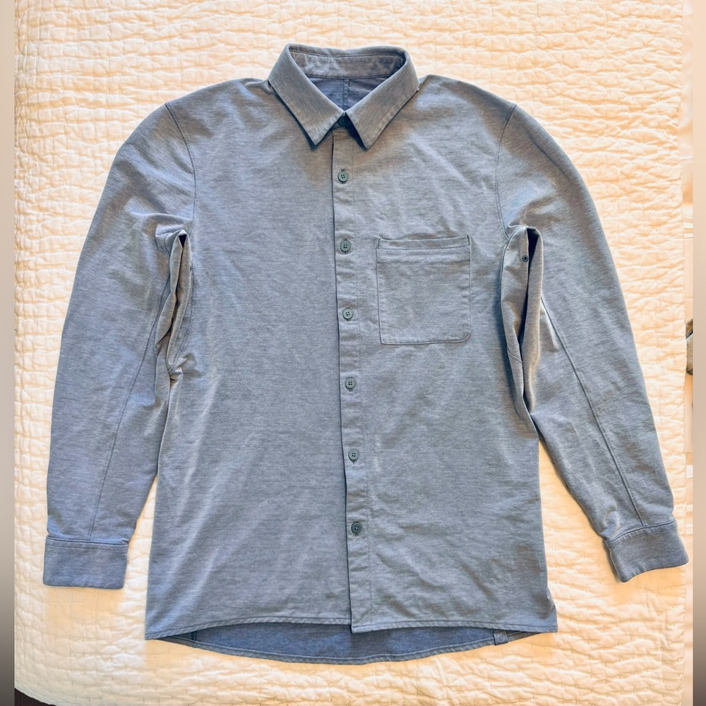 Men’s Extra Small Lululemon Commission Button Up Shirt